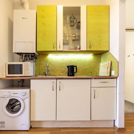 Apartment 5 Stops Away From City-Centre فيينا المظهر الخارجي الصورة